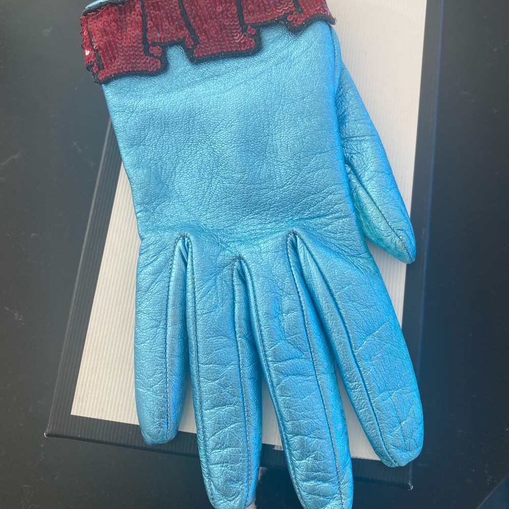 Gucci Women’s Leather Blue Gloves